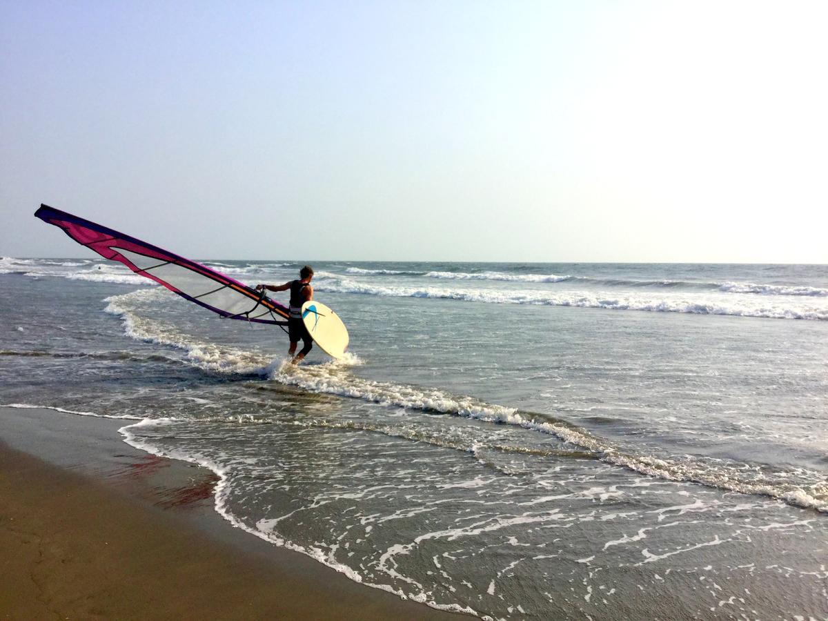 Morjim Queen Beach Resort ภายนอก รูปภาพ