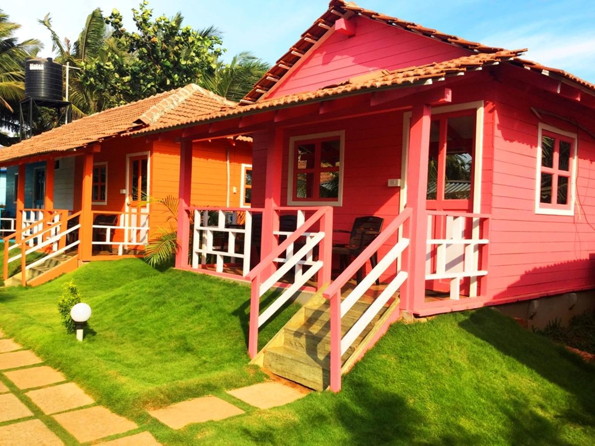 Morjim Queen Beach Resort ภายนอก รูปภาพ